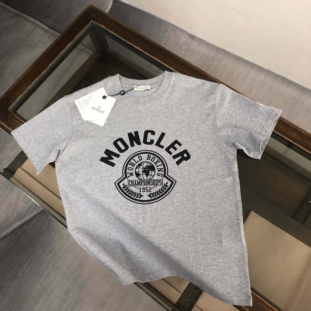 Moncler T-shirt