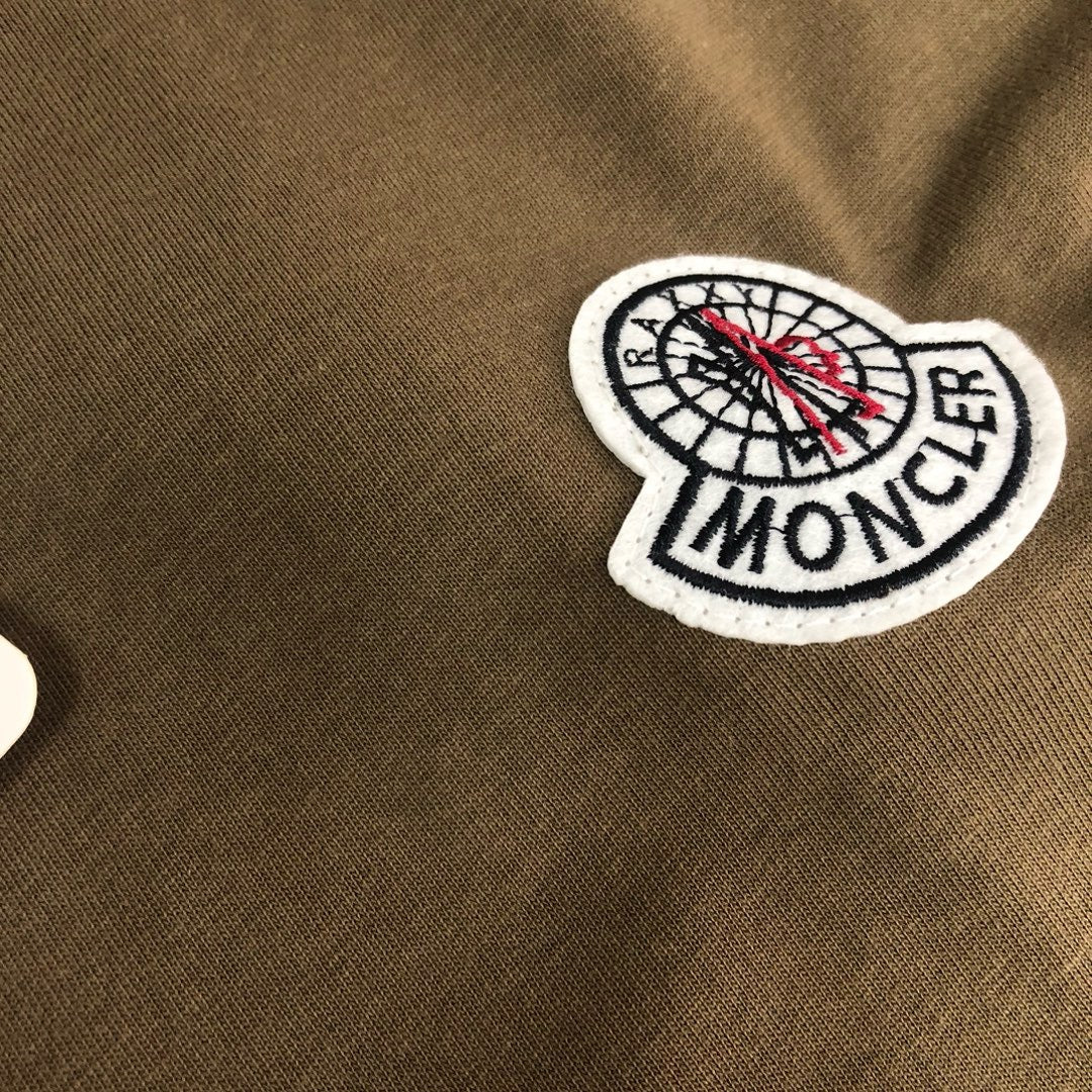 Moncler T-shirt