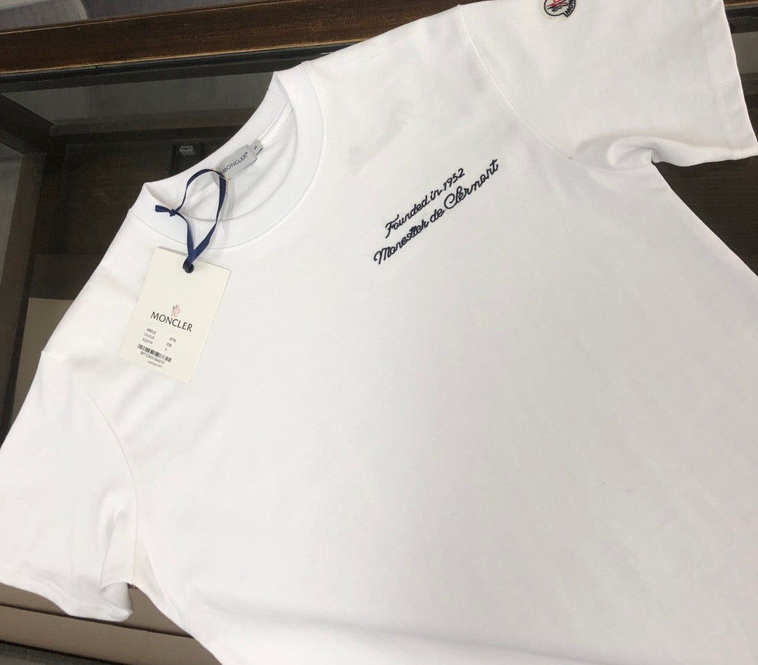 Moncler T-shirt