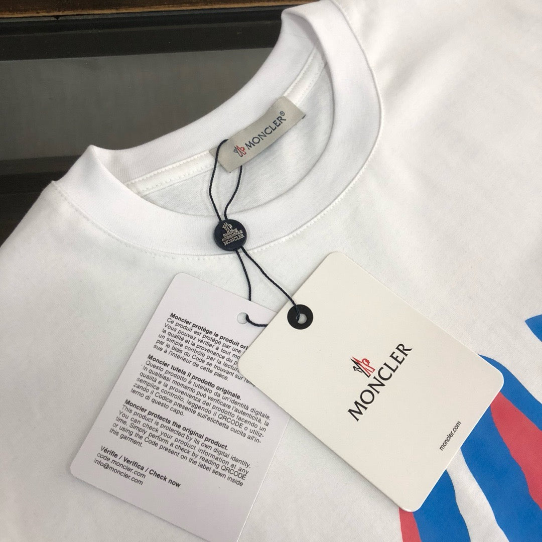 Moncler T-shirt