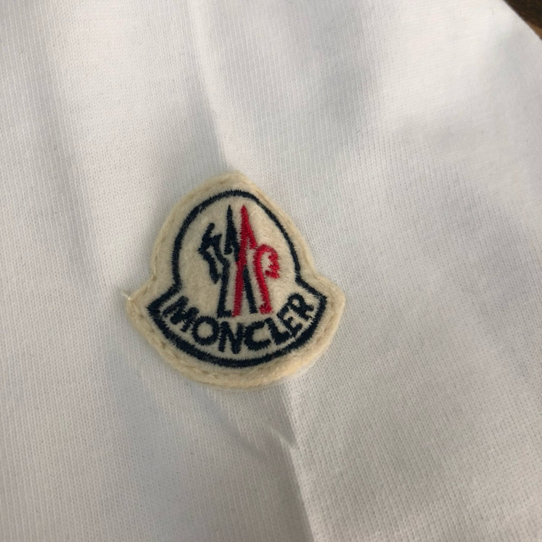 Moncler T-shirt