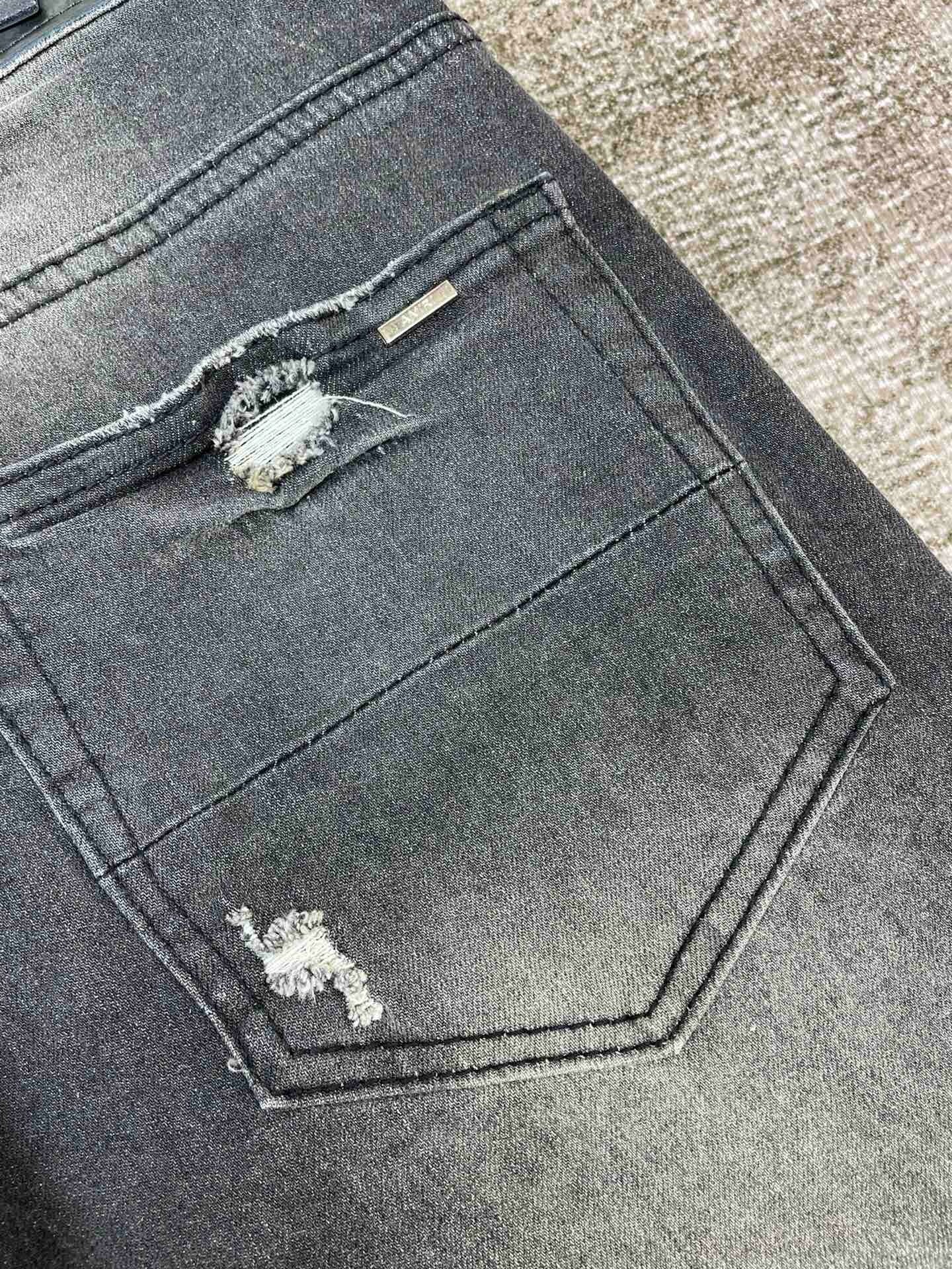 Amiri Jeans