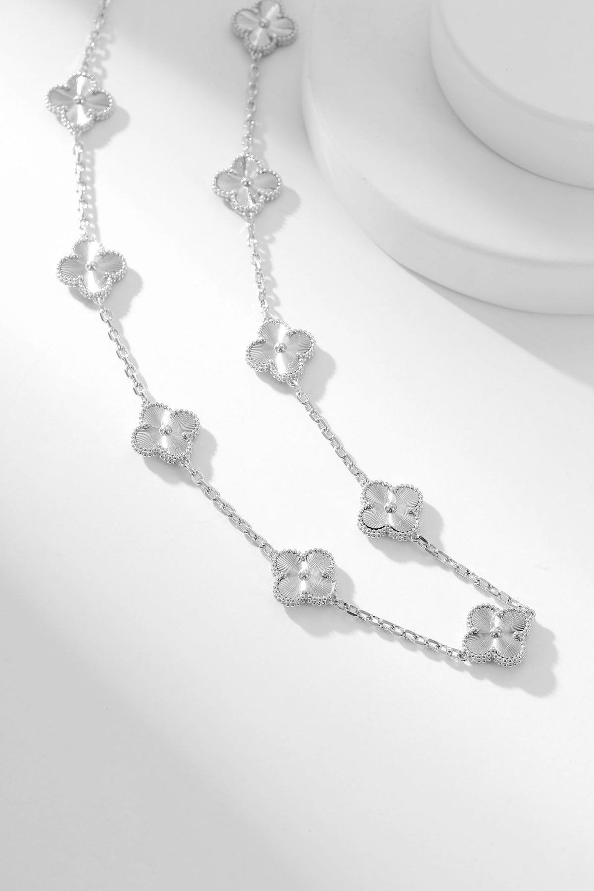 CLOVER 20 MOTIF SILVER NECKLACE