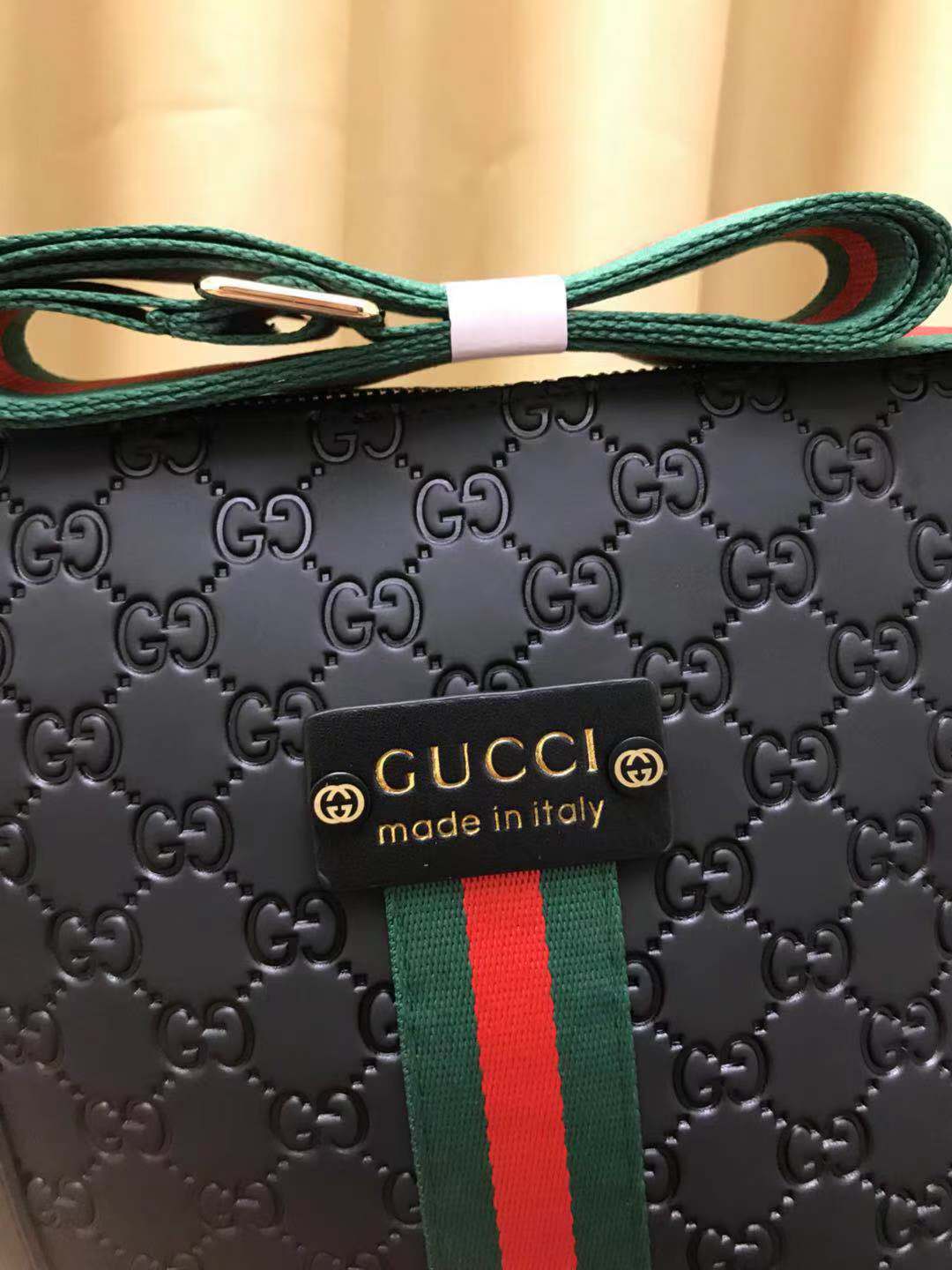 GG CROSSBODY BLACK RED LEATHER