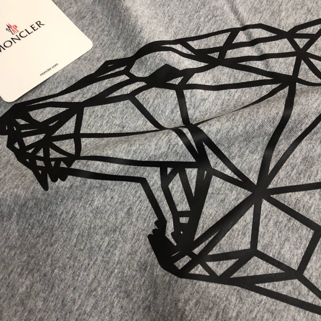 Moncler T-shirt