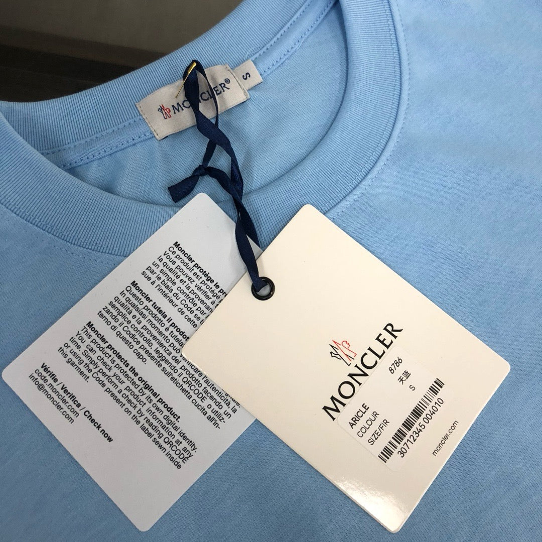 Moncler T-shirt