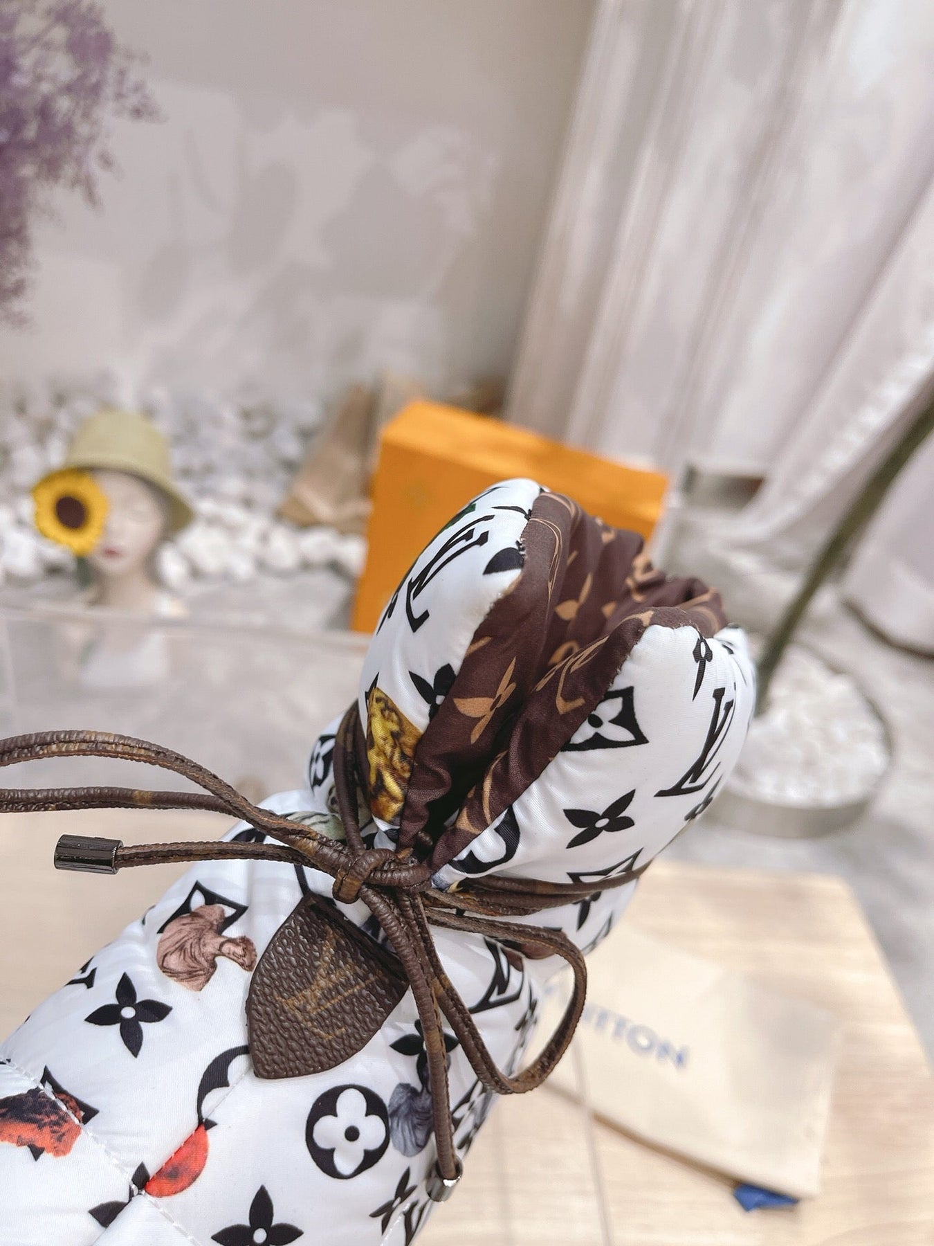 PILLOW COMFORT ANKLE BOOTS IN WHITE MIX BLACK MONOGRAM NYLON