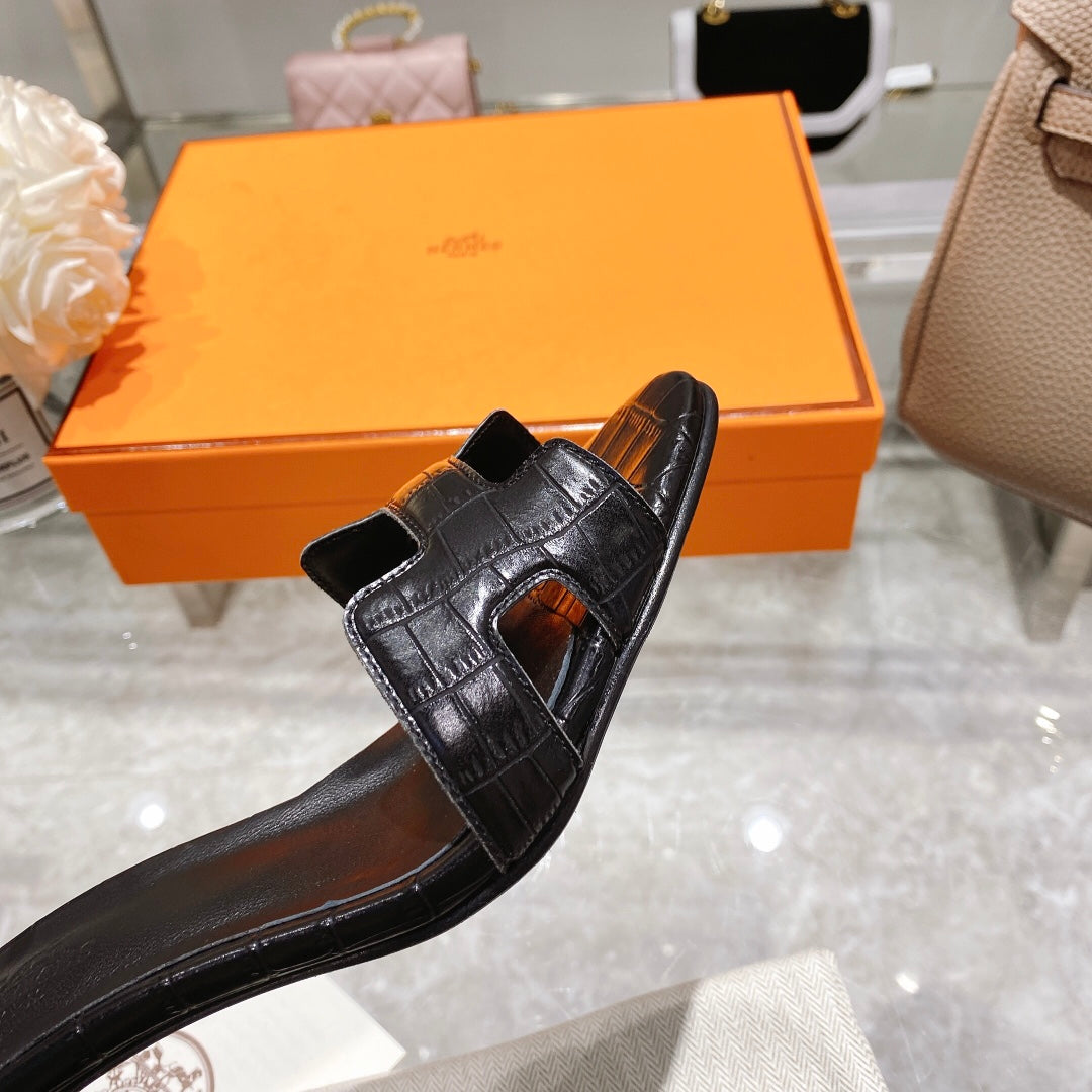 PREMIERE 70 SANDAL IN BLACK CALFSKIN