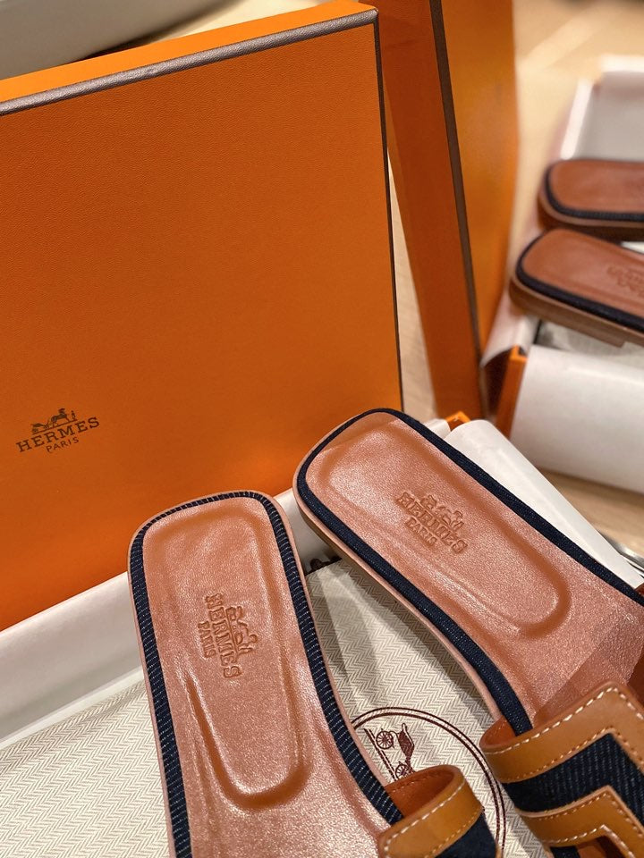 0RAN SANDALS IN BRONZE BROWN CALFSKIN AND BLACK CANVAS