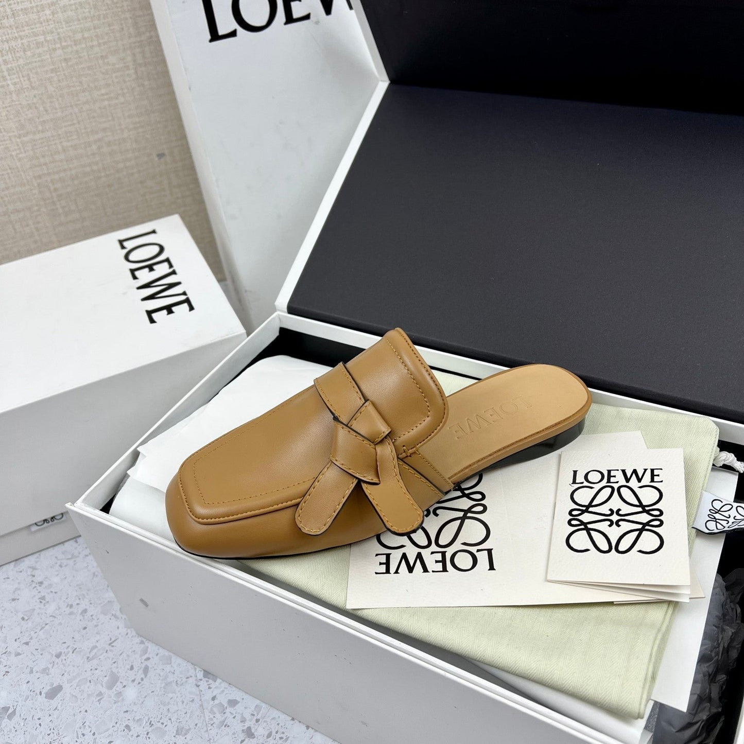 LW GATE BELTED MULE CAMEL CALFSKIN