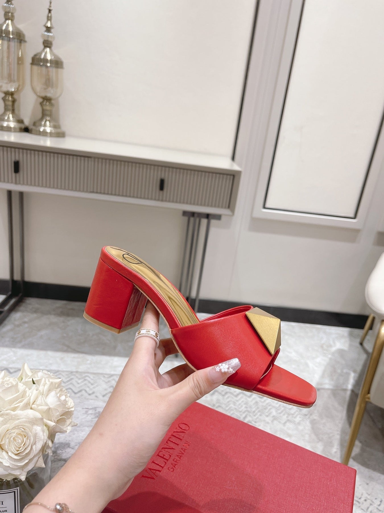 ONE STUD HEELED MULE 60 MM IN CHERRY RED CALFSKIN