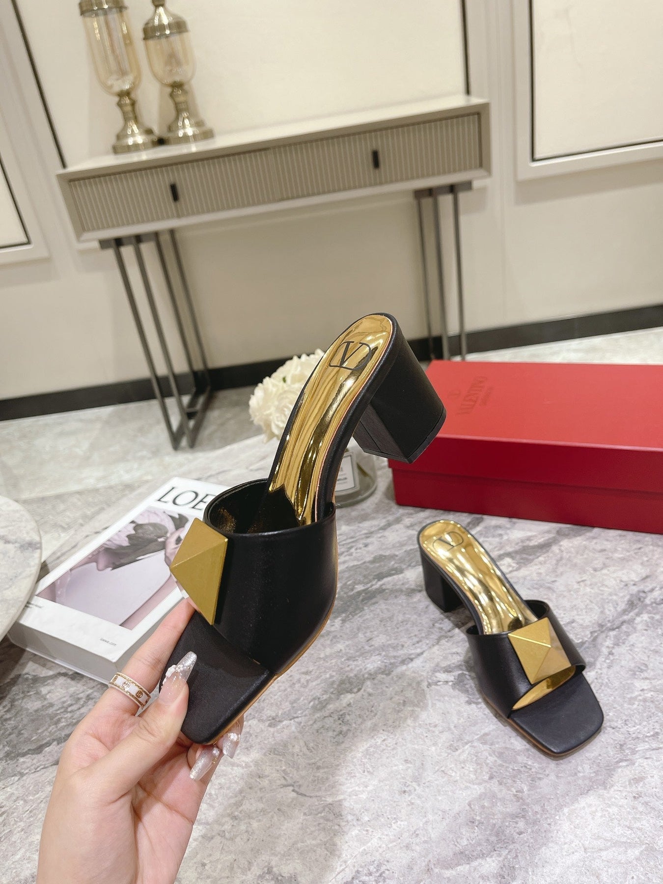 ONE STUD HEELED MULE 60 MM IN BLACK CALFSKIN