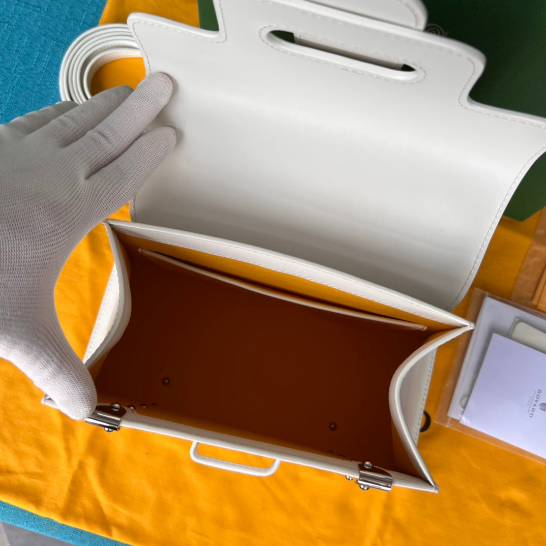 SAÏGON PM BAG 28 IN WHITE GOYARDINE CANVAS AND CALFSKIN