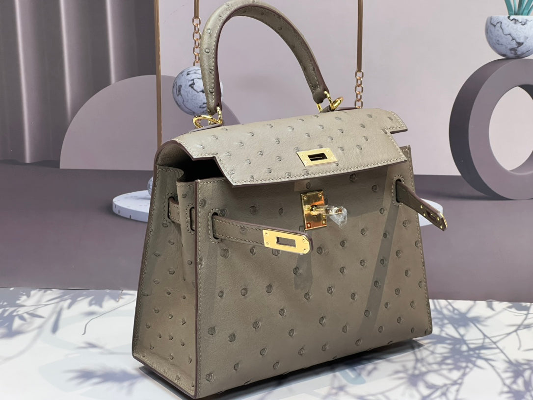 KELLY BAG 20 IN KHAKI BEIGE OSTRICH LEATHER WITH GOLD HARDWARE