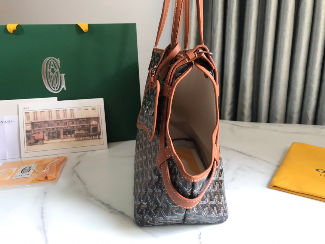 CHIEN GRIS BAG 33 IN BLACK GOYARDINE CANVAS AND TAN CALFSKIN TRIM