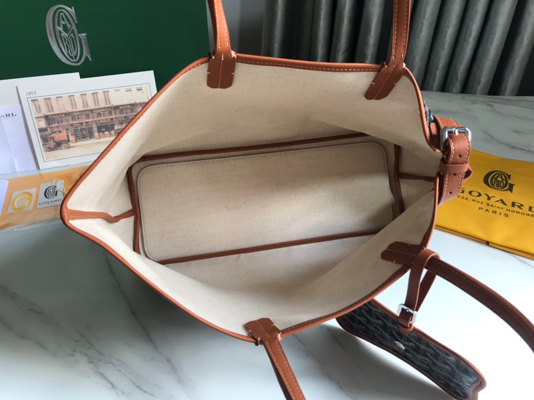 CHIEN GRIS BAG 33 IN BLACK GOYARDINE CANVAS AND TAN CALFSKIN TRIM