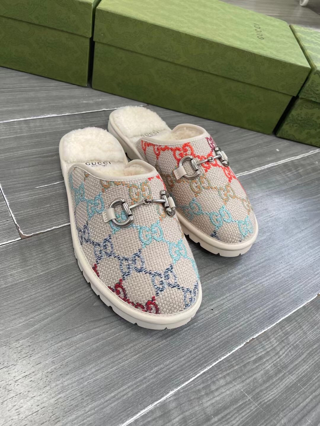 GG SUPREME MULE IN COLORFUL CANVAS AND WOOL LINING