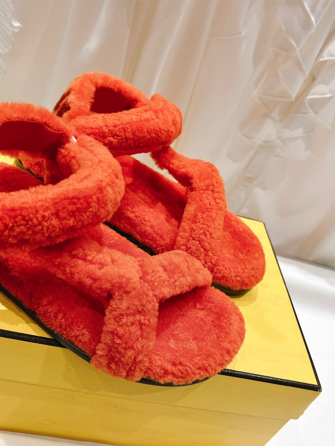 FENDI DAD SANDAL IN PASSION RED FLEECE