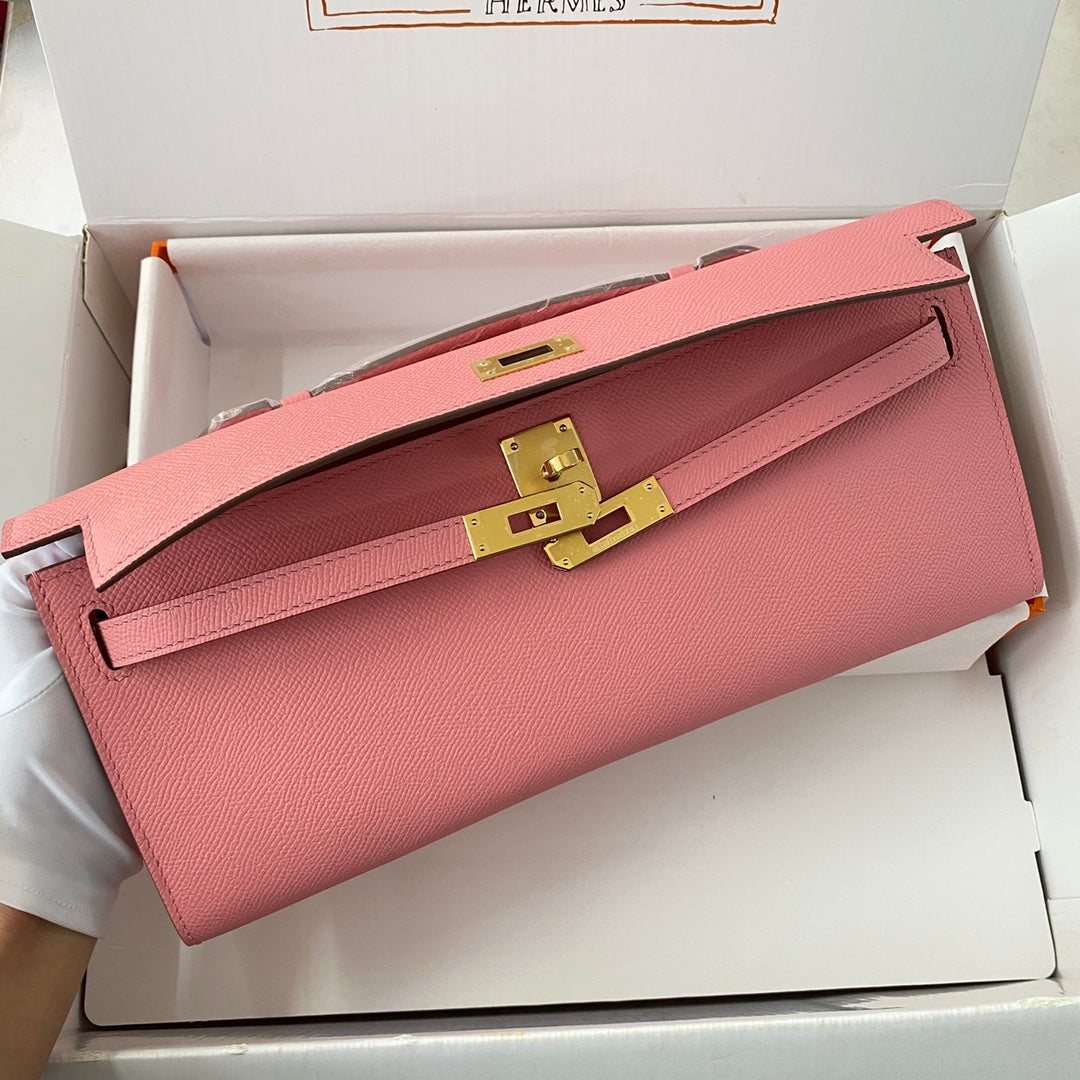KELLY CUT 31 IN SALMON PINK CALFSKIN WITH GOLD HARDWARE