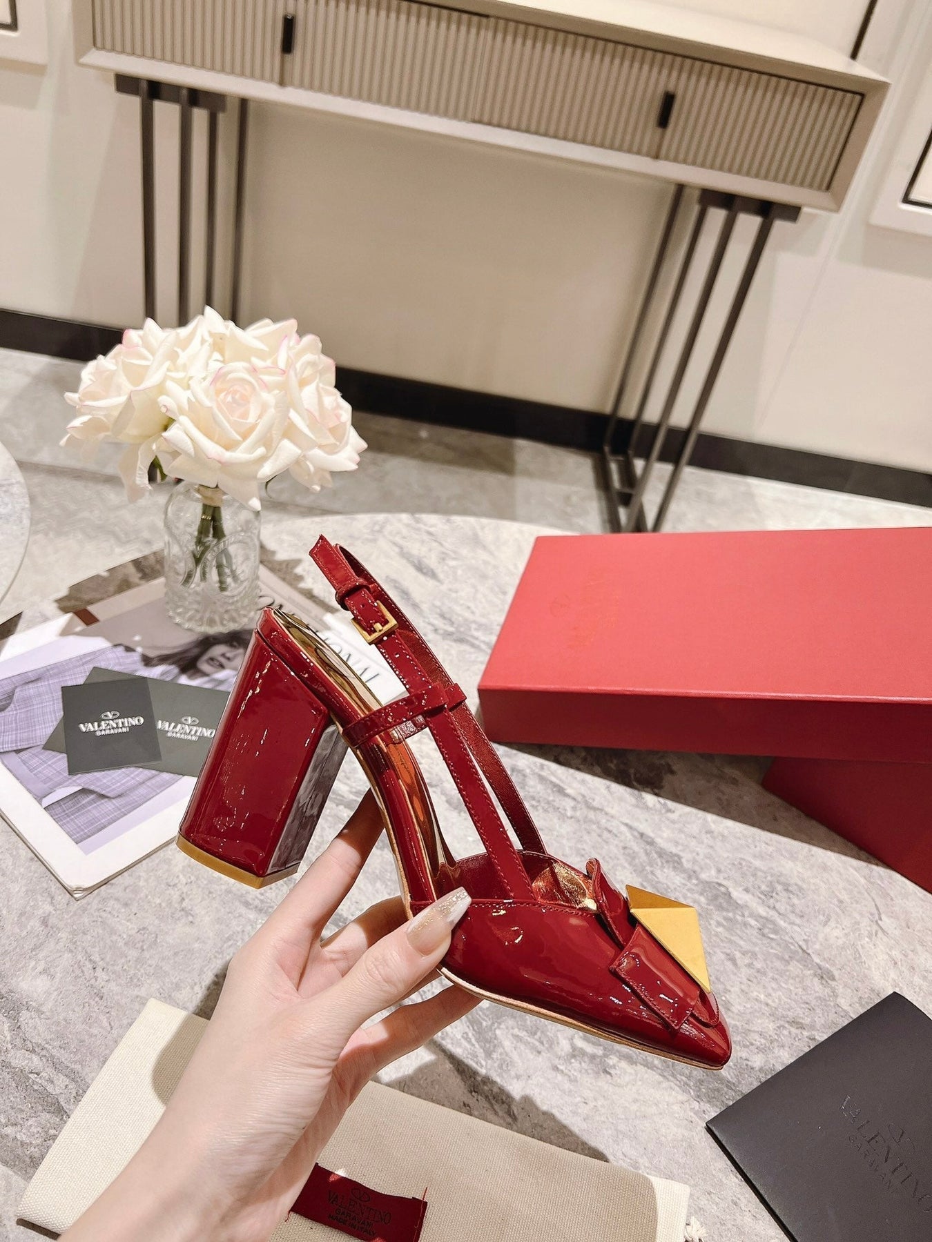 ONE STUD RUBY RED PATENT LEATHER LACE-UP HIGH HEELS 85 MM