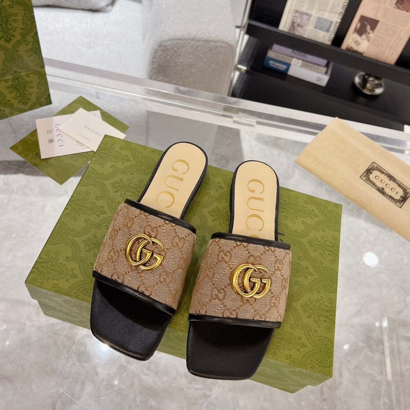 GG EXCLUSIVE SLIDE SANDAL BLACK AND BROWN FABRIC