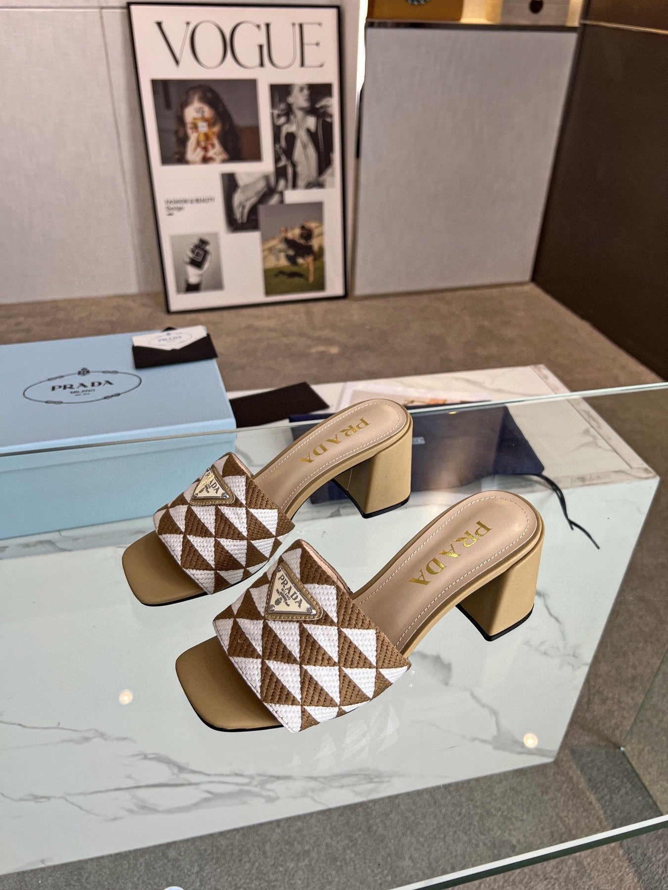 PRA EMBROIDERED SLIDES 65 TAWNY AND WHITE FABRIC