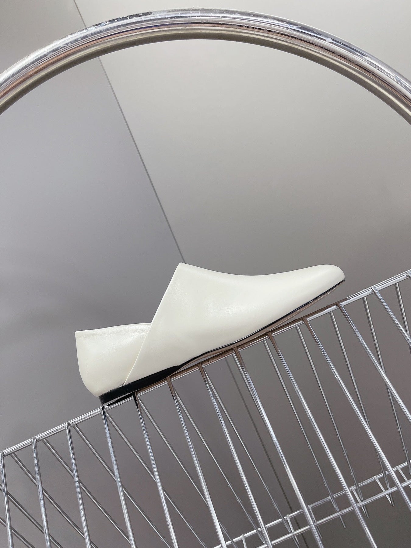 LW TOY SLIPPER WHITE CALFSKIN