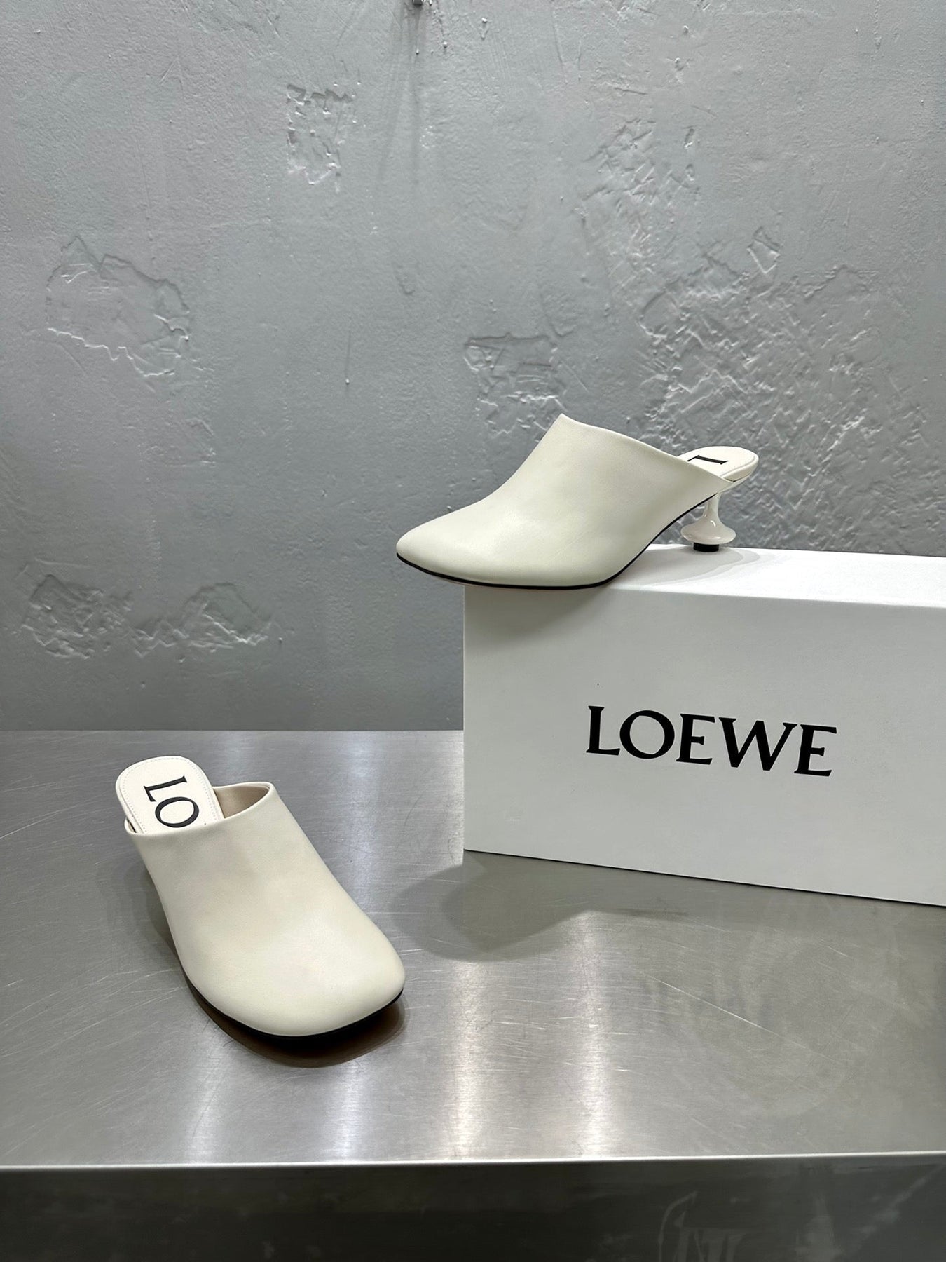 LW TOY MULE 55 WHITE CALFSKIN