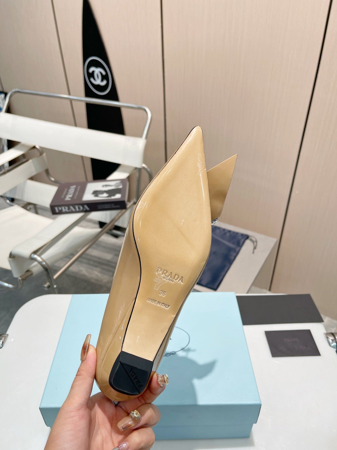 BALLET FLATS POINTED TOE IN TORTILLA BROWN SHINY CALFSKIN ATTACHED FLOWERS