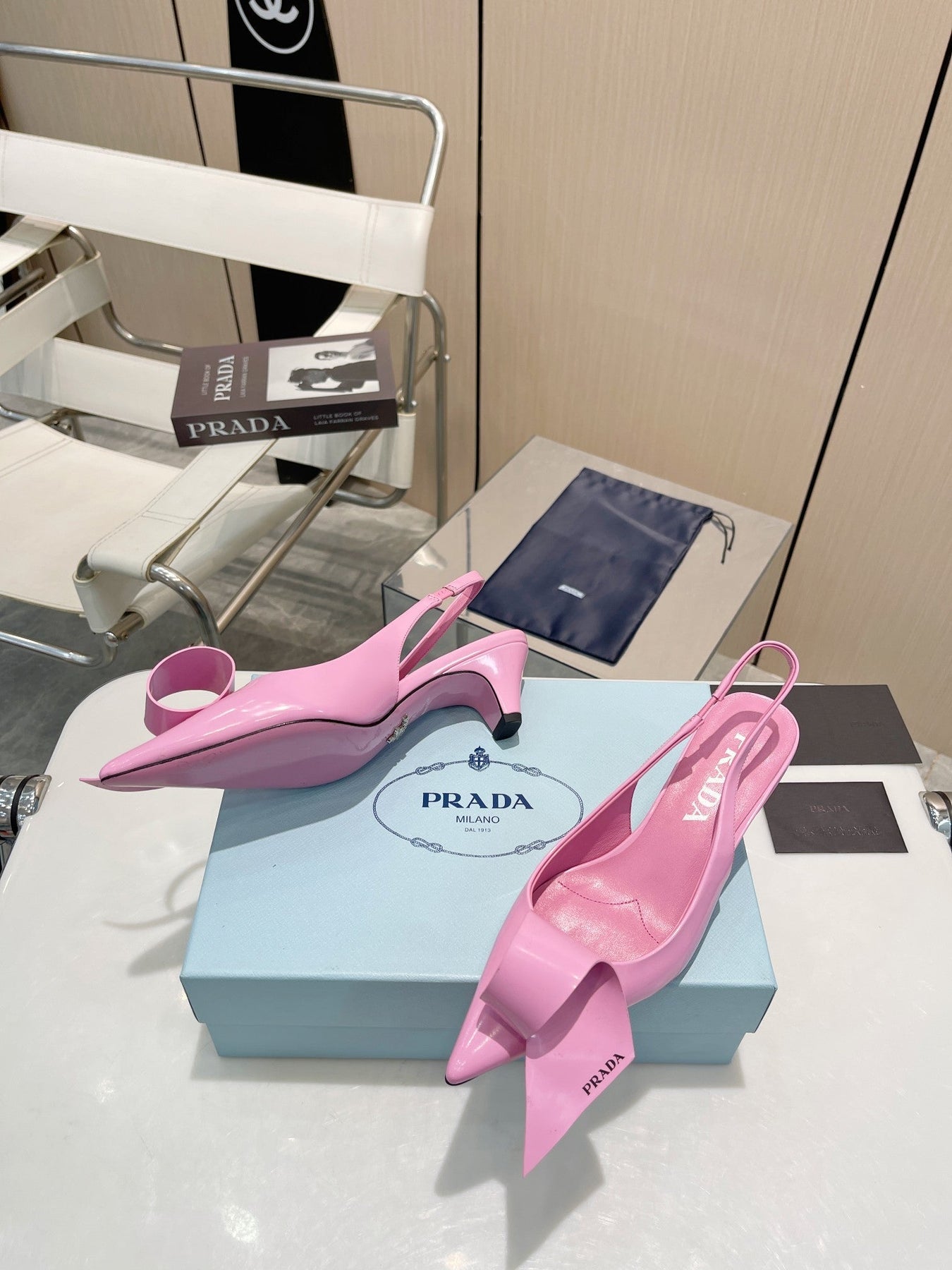 POINTED TOE SLINGBACK KITTEN HEEL WITH BOW IN PINK GLOSSY LAMBSKIN