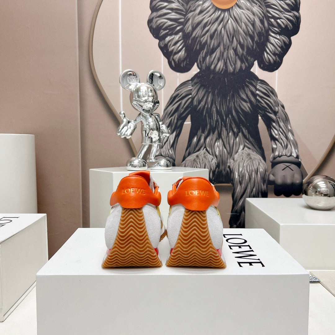 FLOW RUNNER SNEAKER IN PALE GRAY MIX VIVID ORANGE SUEDE AND SHEEPSKIN