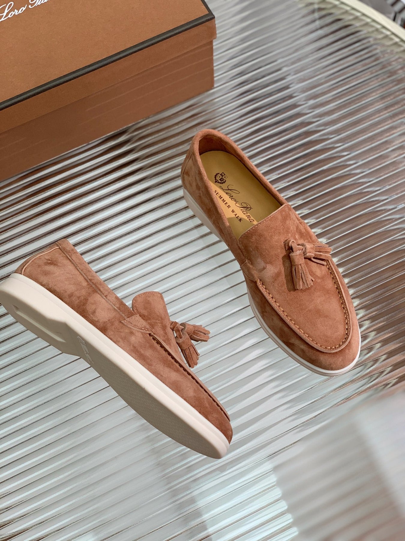 LP SUMMER WALK TASSELS LOAFERS CARAMEL SUEDE