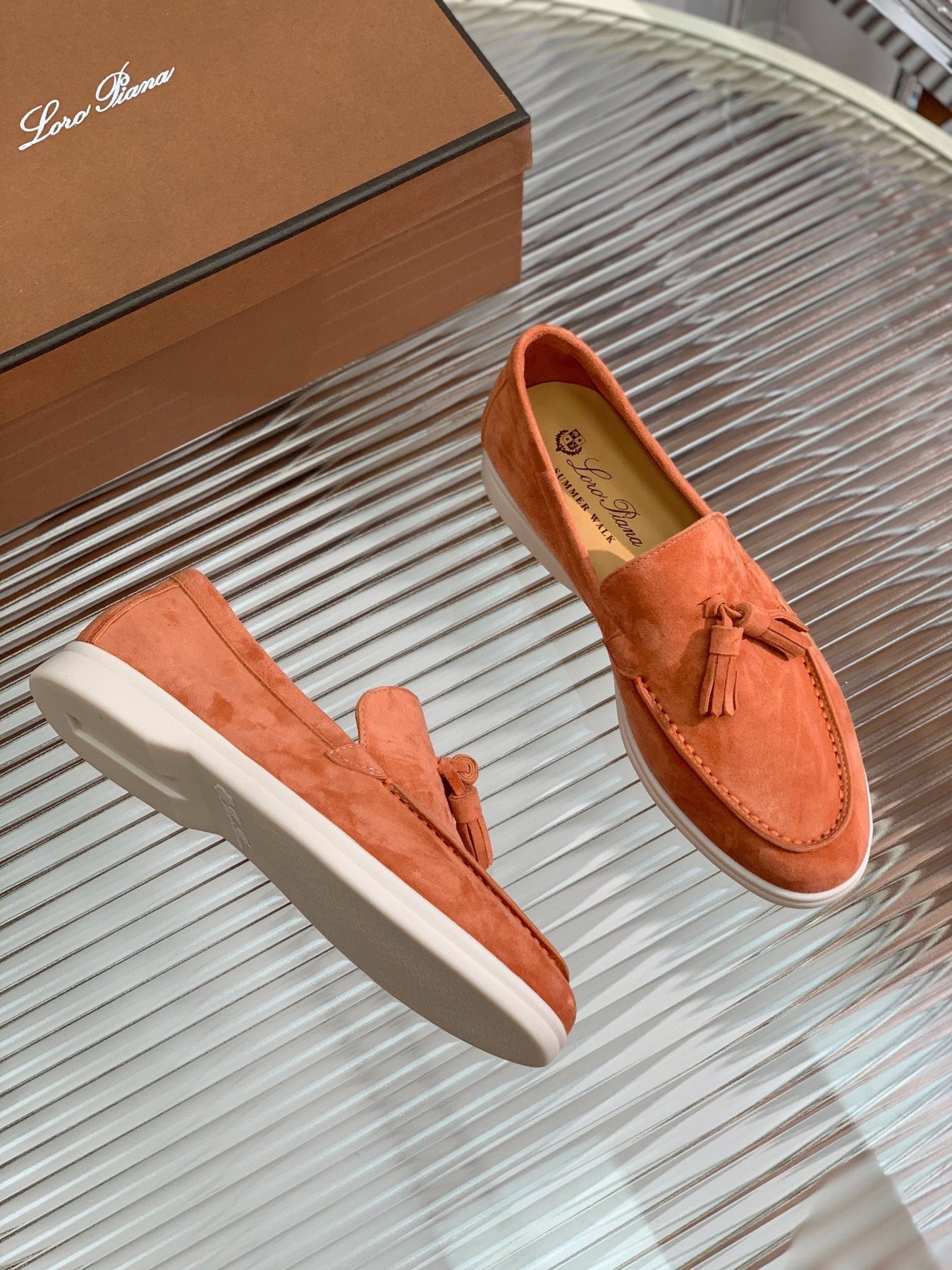 LP SUMMER WALK TASSELS LOAFERS FIRE SUEDE