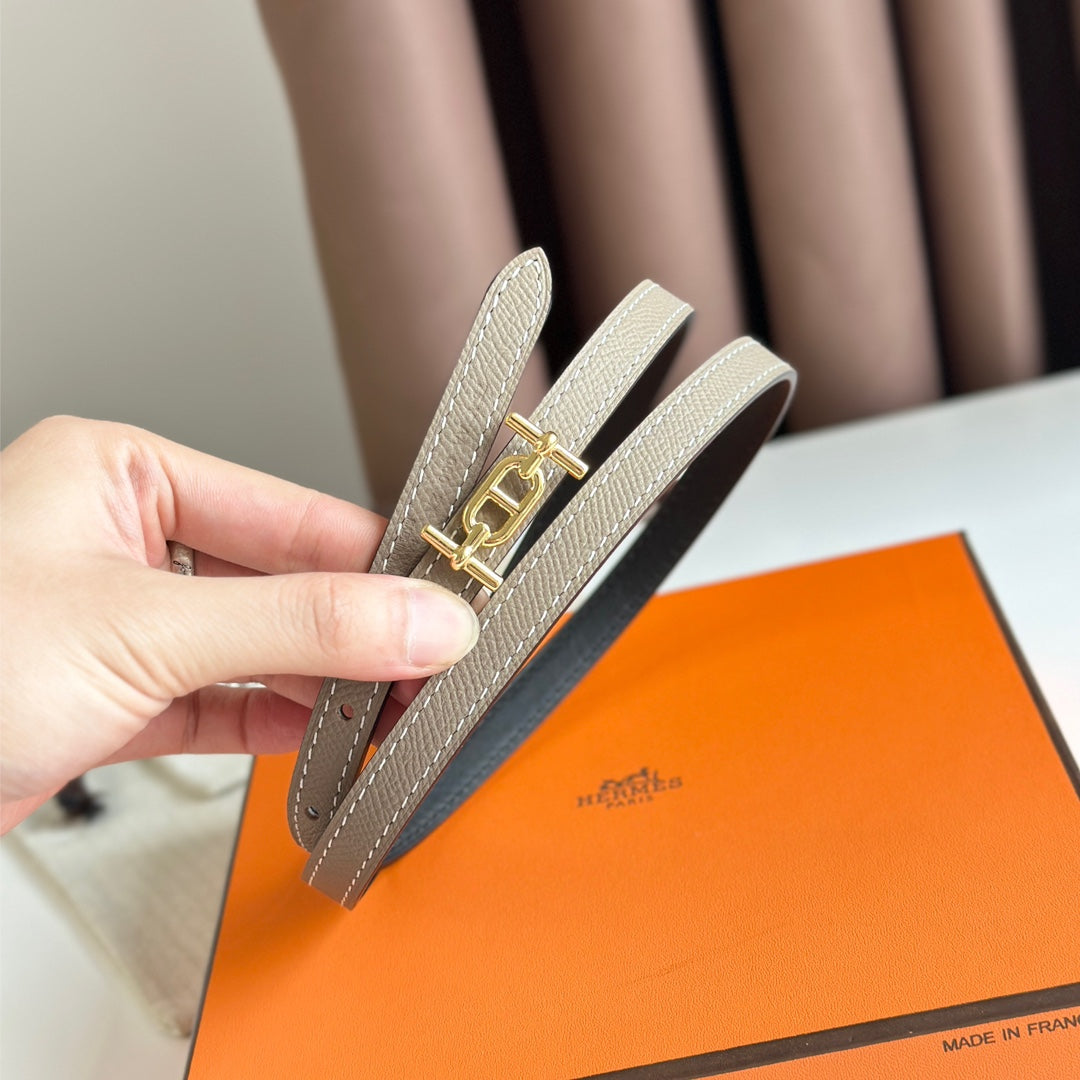 HM ANCRE BUCKLE & REVERSIBLE BLACK AND KHAKI BROWN LEATHER STRAP 13MM GOLD HARDWARE