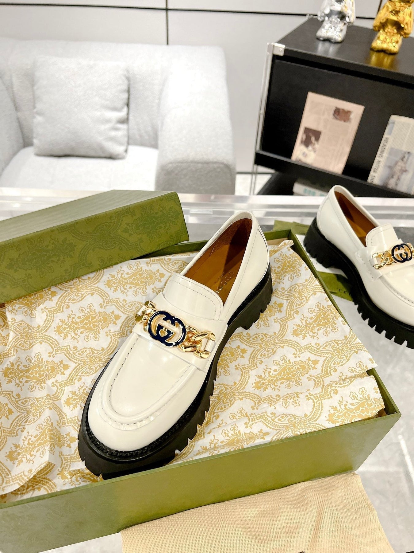 GG LOAFER WITH GG CHAINS WHITE CALFSKIN