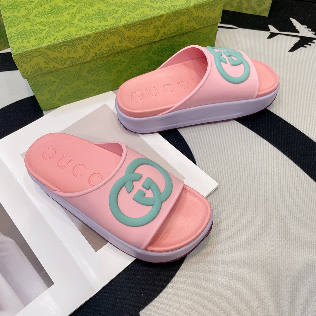 INTERLOCKING G SLIDE SANDAL IN BABY PINK IMPORTED TPU