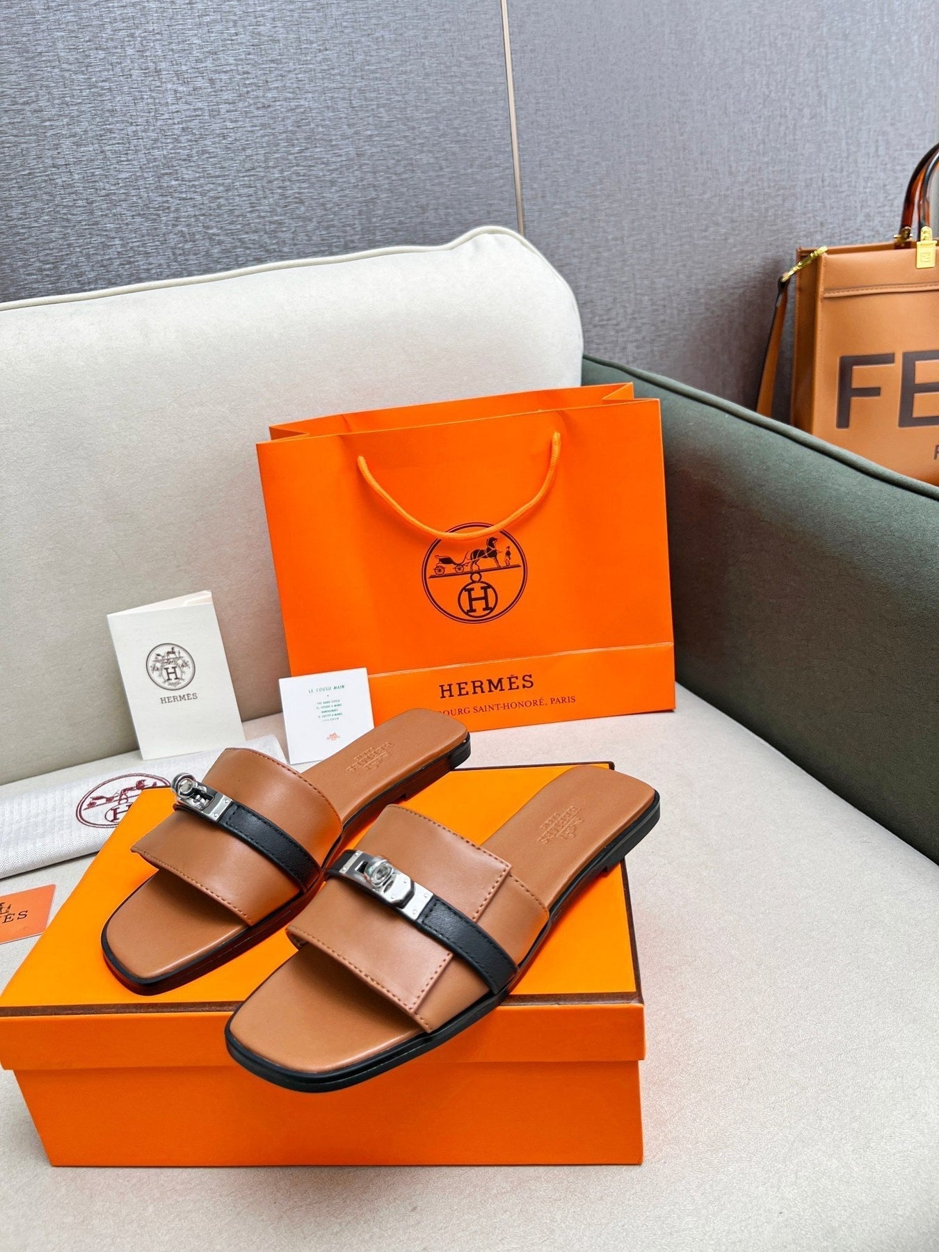 Giulia Sandal Brown Black Calfskin