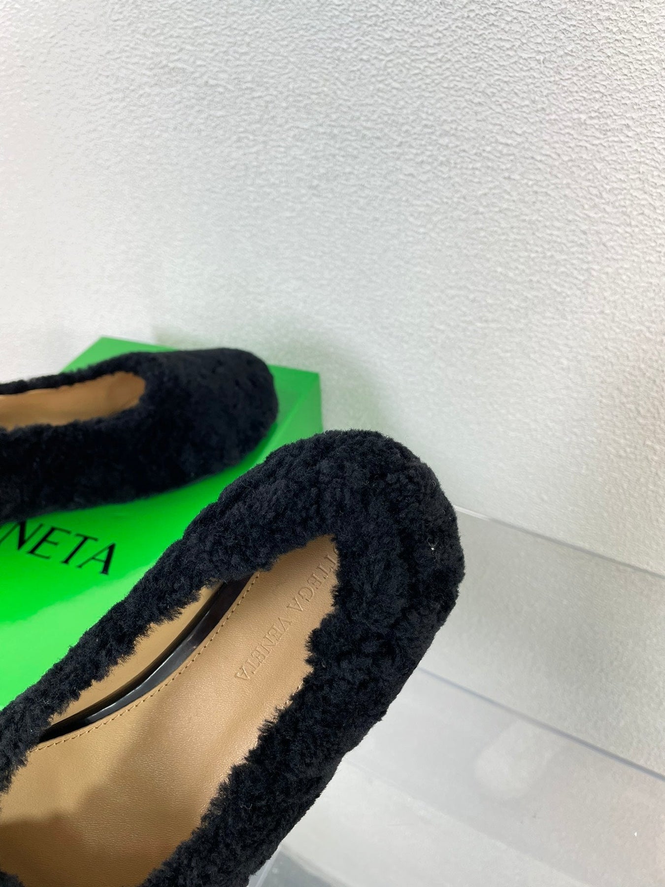 ATOMIC SHEARLING BALLERINA FLATS BLACK