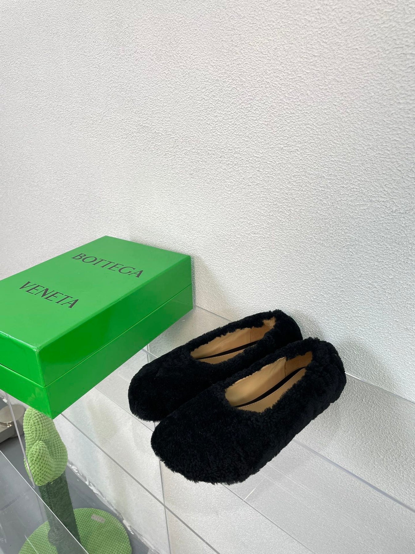 ATOMIC SHEARLING BALLERINA FLATS BLACK