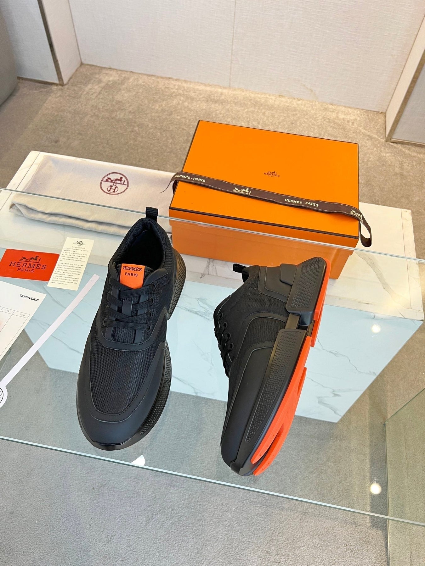 GIGA SNEAKER BLACK CALFSKIN