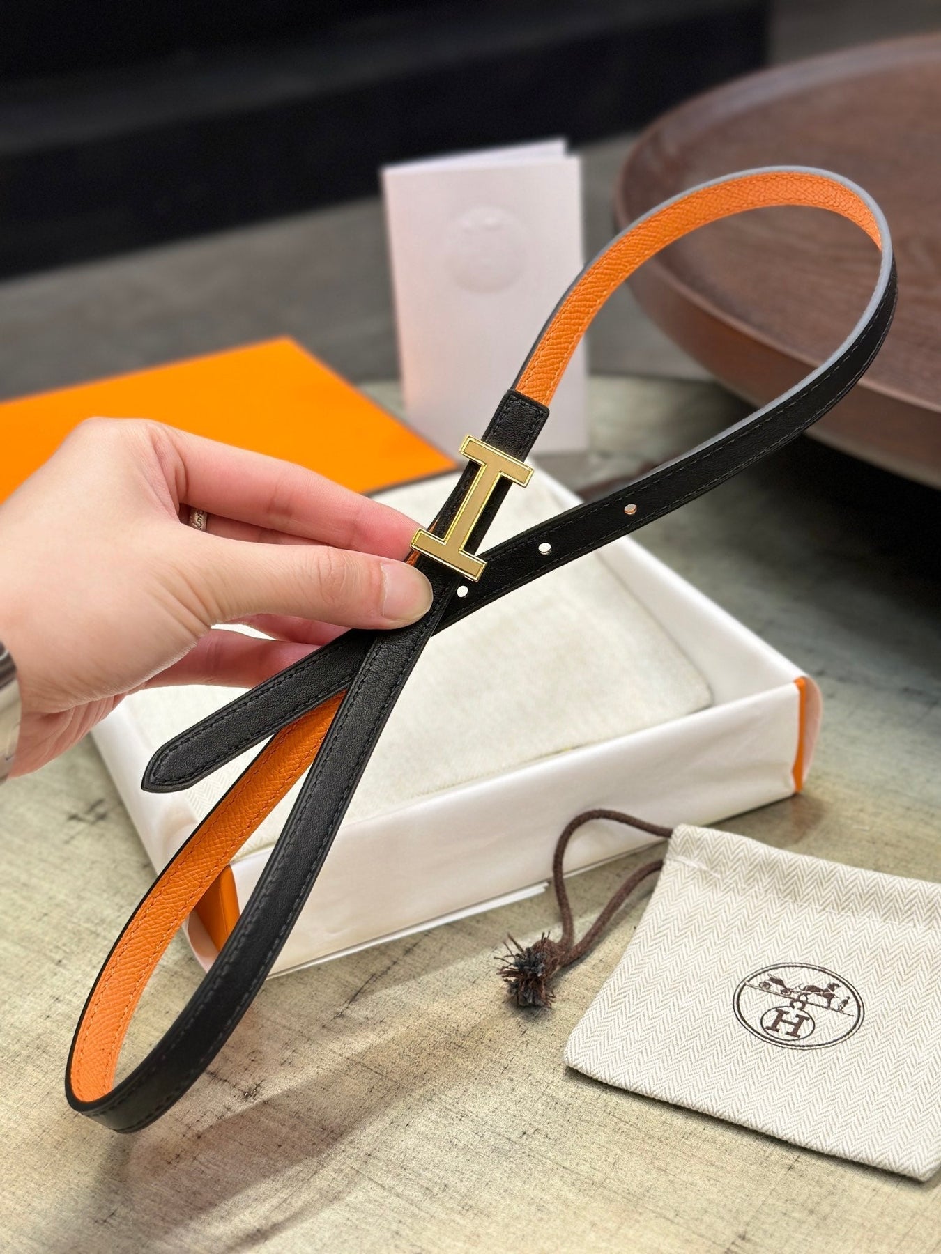 HM FOCUS BUCKLE & REVERSIBLE BLACK AND ORANGE LEATHER STRAP 13MM GOLD HARDWARE