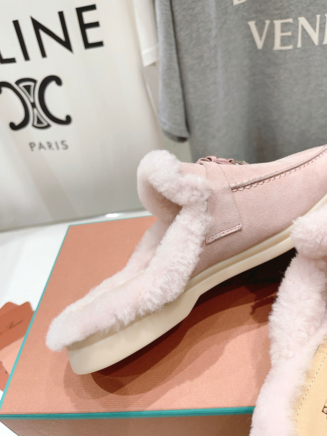LP CHARMS WALK BABOUCHE LOAFERS LIGHT PINK FLEECE