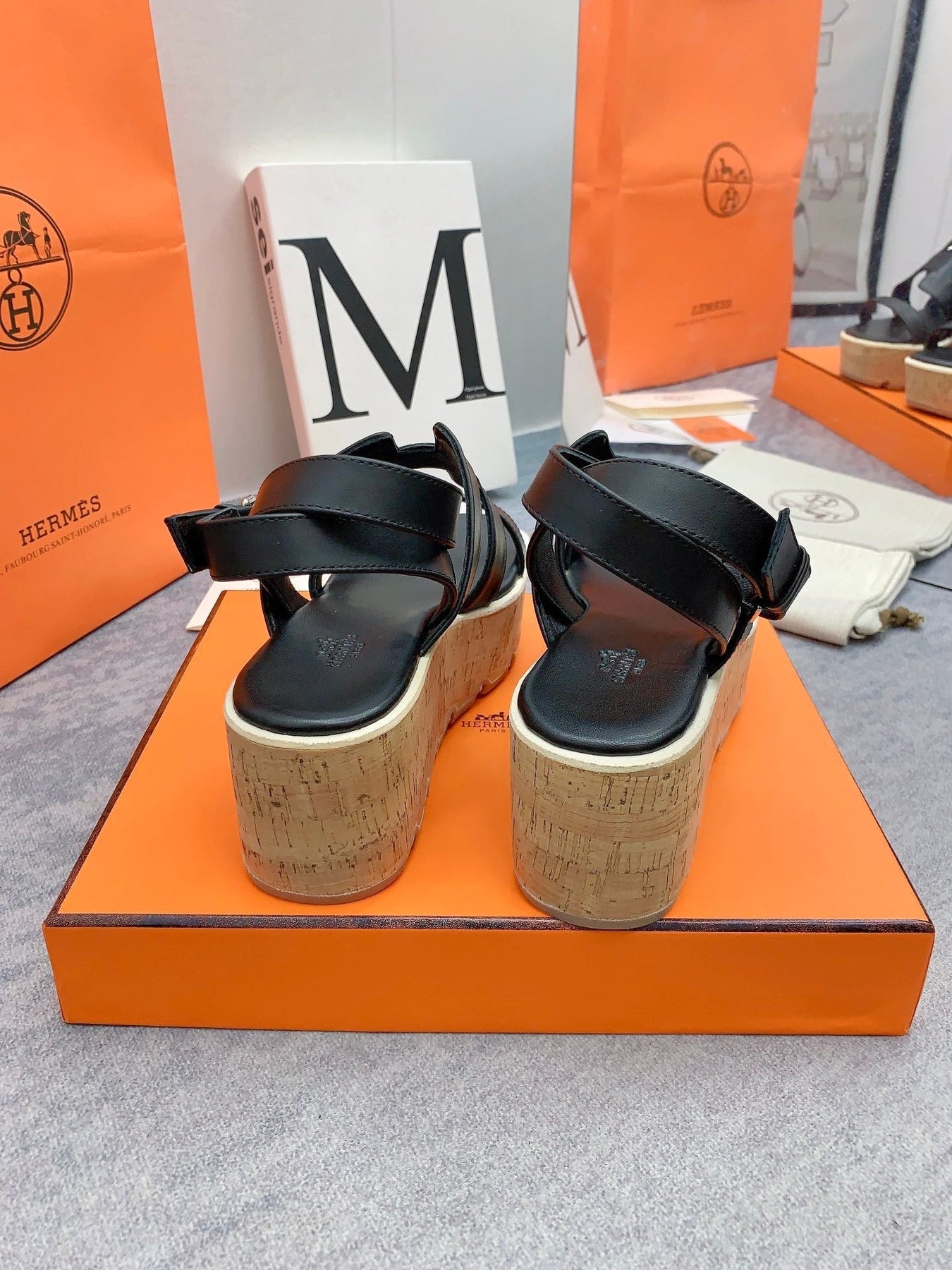 HAVANE 30 SANDAL IN BLACK CALFSKIN