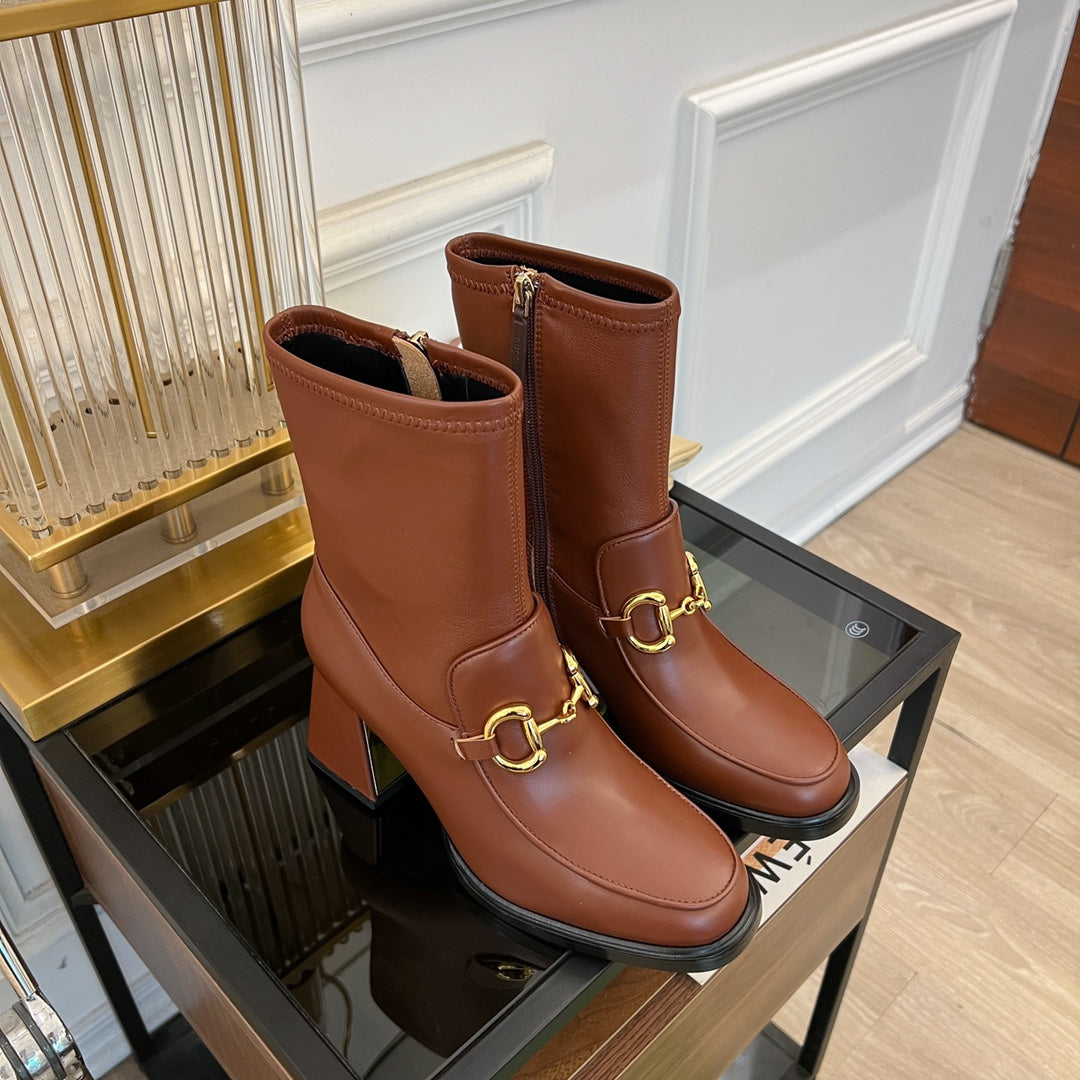 GG HORSEBIT ANKLE BOOTS IN RED BROWN SHEEPSKIN