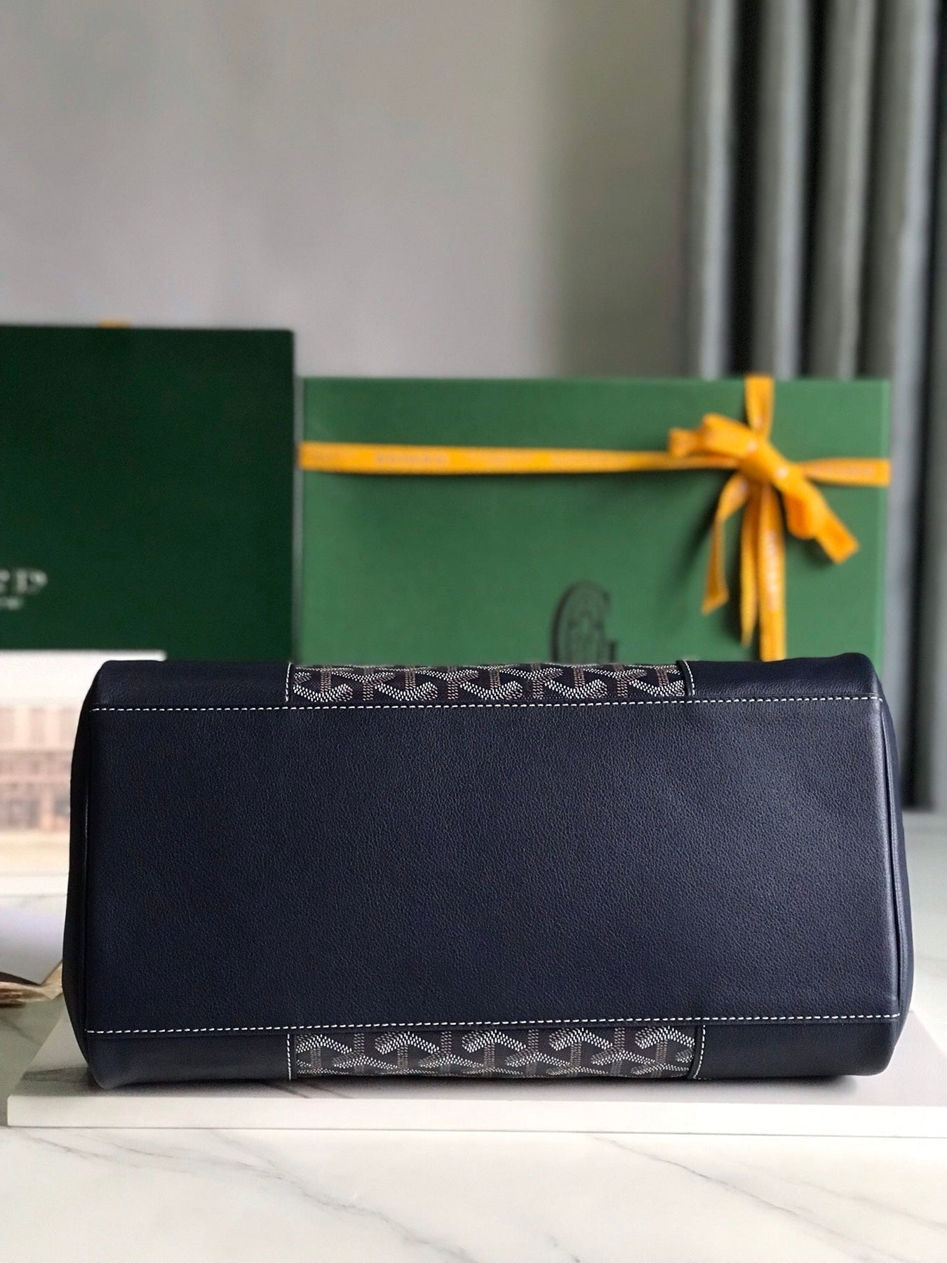 SAIGON SOUPLE BAG 34 IN NAVY BLUE GOYARDINE CANVAS AND CALFSKIN