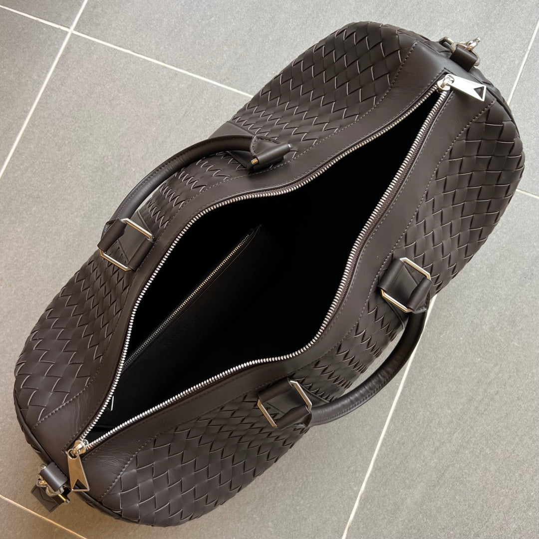 INTRECCIATO 62 CABIN DUFFLE IN BROWN CALFSKIN