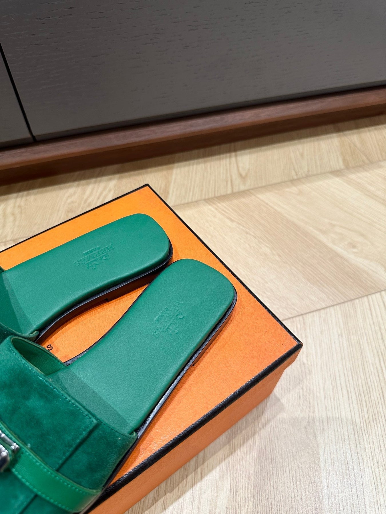 GABRIEL SANDAL OCEAN SUEDE