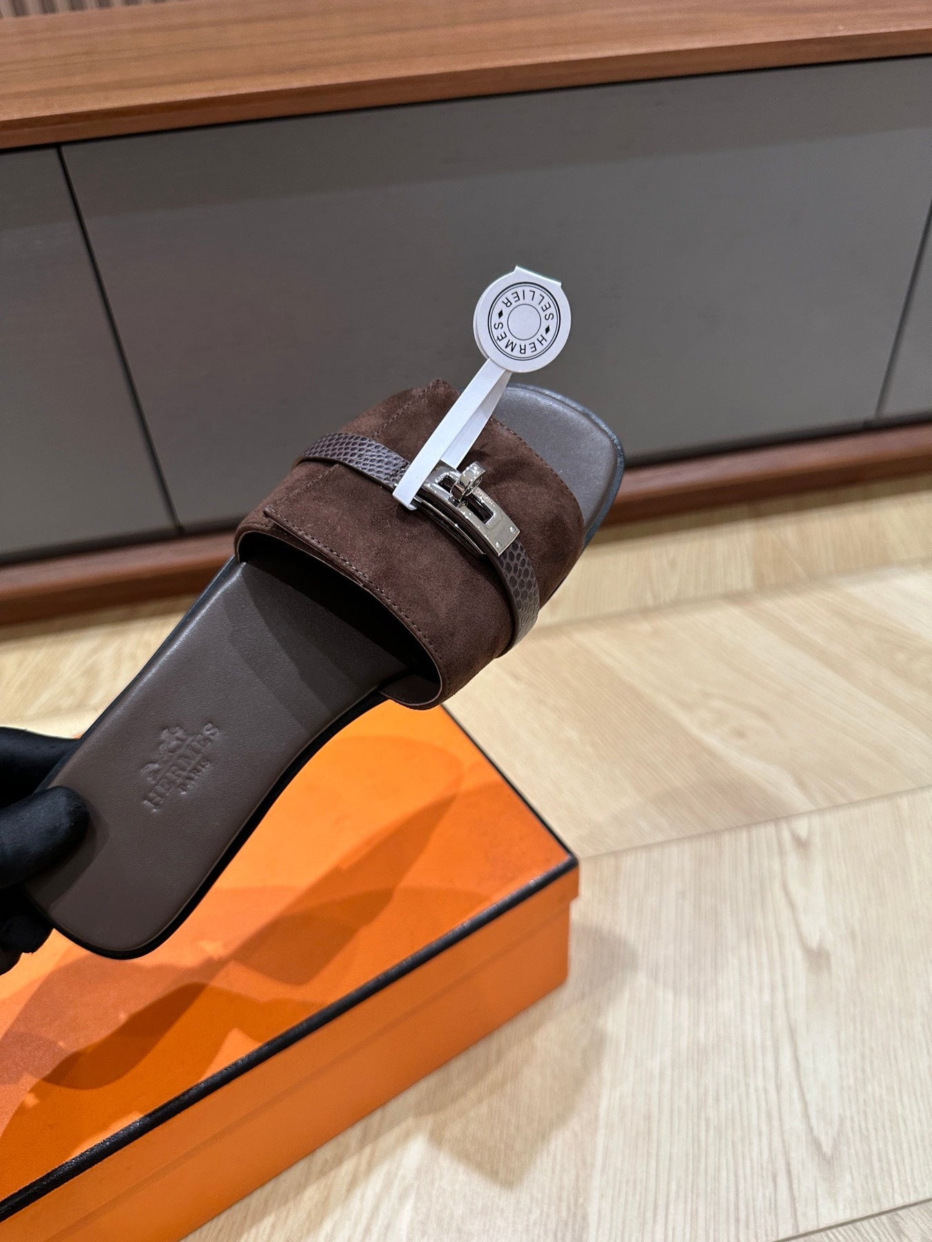 GABRIEL SANDAL CHOCOLATE SUEDE