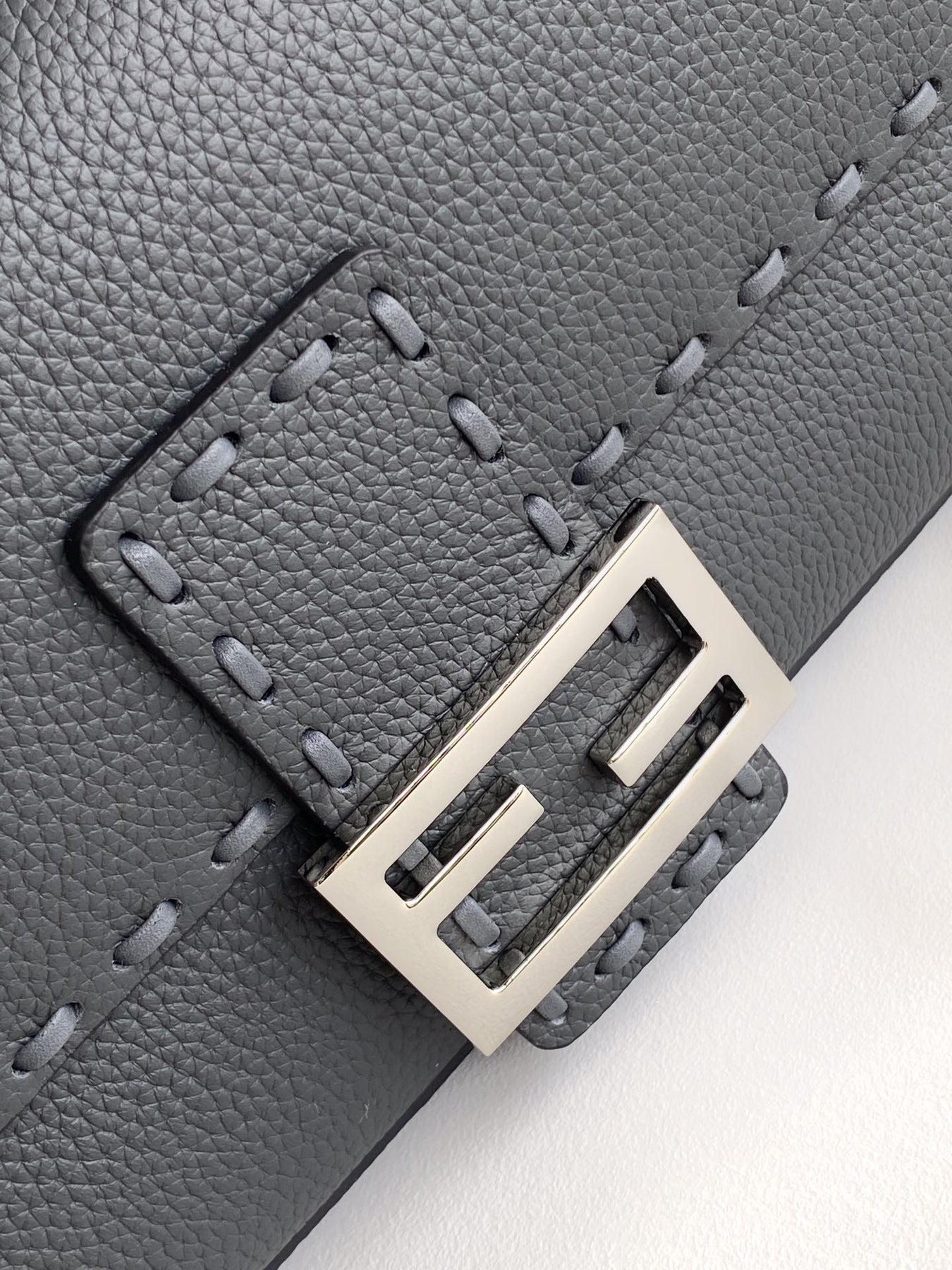 Fend Baguette 27 Bag Black Calfskin Shw