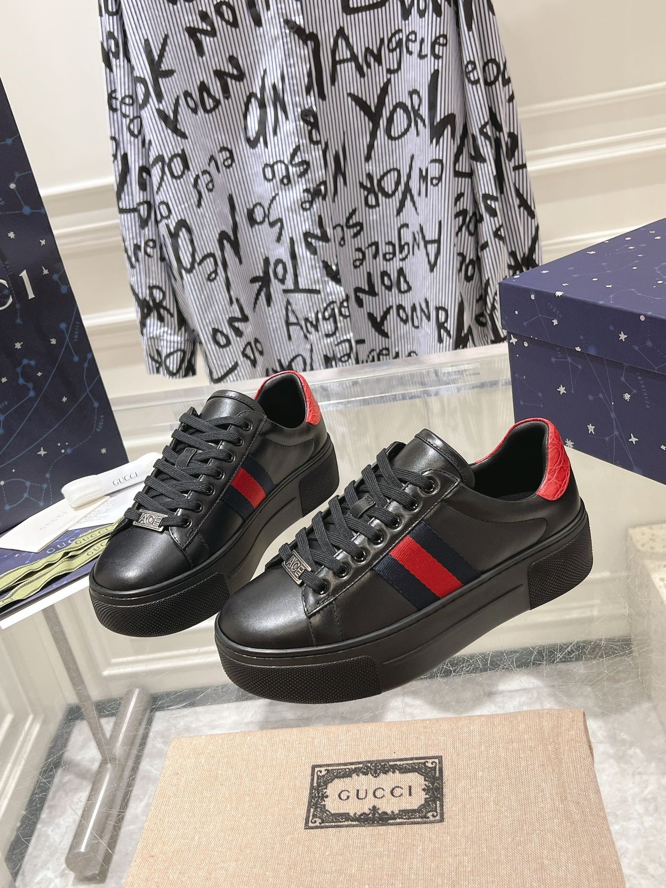 GG ACE 30 SUPREME TRAINER BLACK CALFSKIN